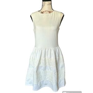 Bar III ivory colored sleeveless dress with lace panels size large